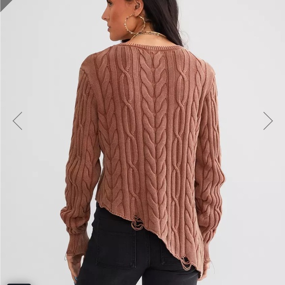 NWOT Gilded Intent rust sweater - Picture 3 of 6